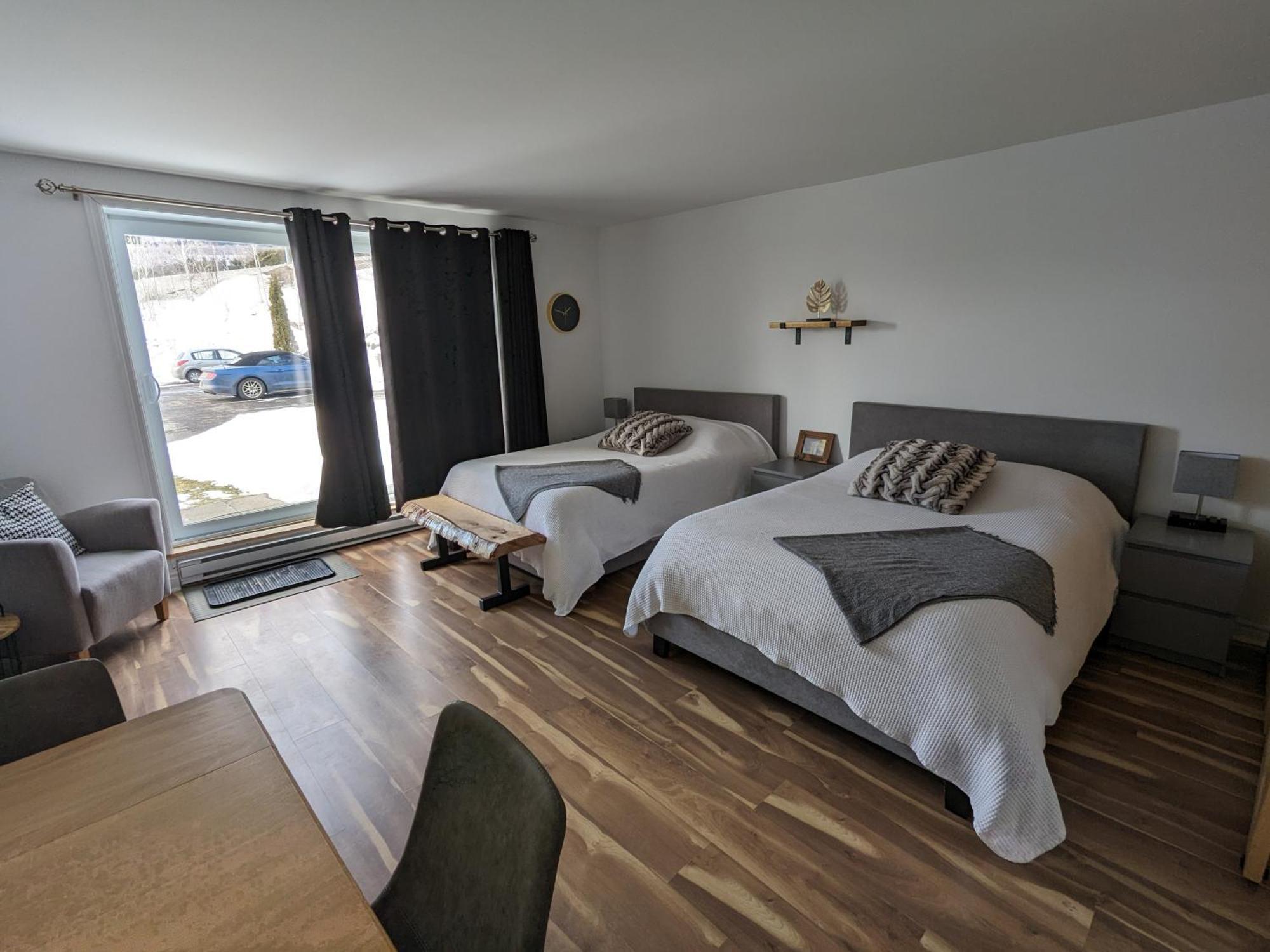 Апартаменты Bienvenue Chez Alice Et Daniel Saint-Ferreol-les-Neiges Экстерьер фото